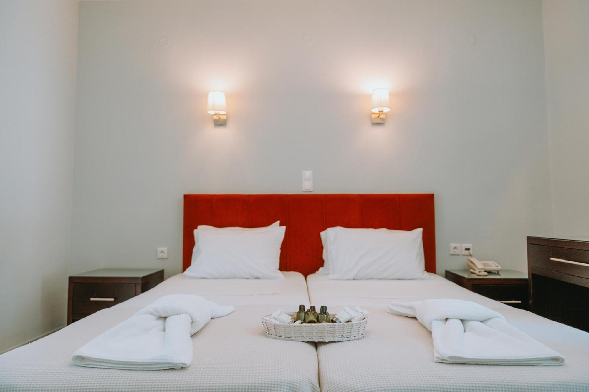 Karavostasi Beach Hotel بيرديكا المظهر الخارجي الصورة
